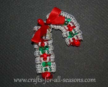 pipe cleaner candy canes with beads