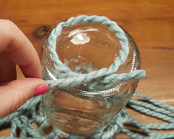 yarn knot mason jar